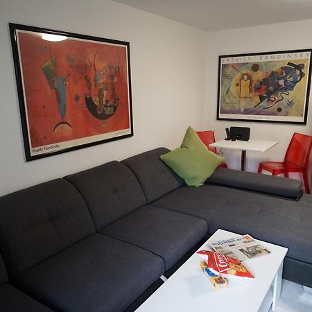 Neue Und Zentral Gelegene Wohnung In Stuttgart Luaran gambar
