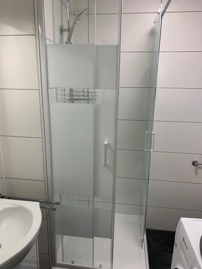 Neue Und Zentral Gelegene Wohnung In Stuttgart Luaran gambar