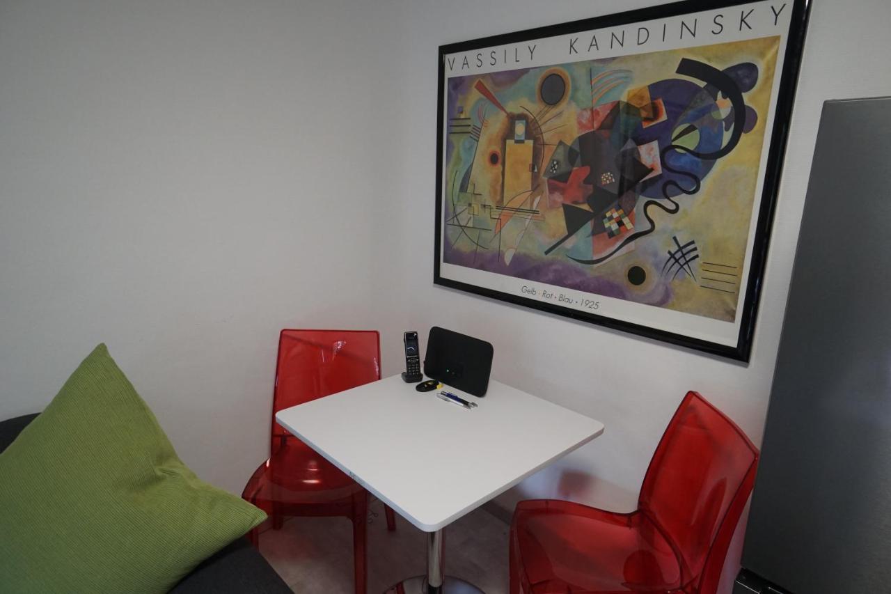 Neue Und Zentral Gelegene Wohnung In Stuttgart Luaran gambar