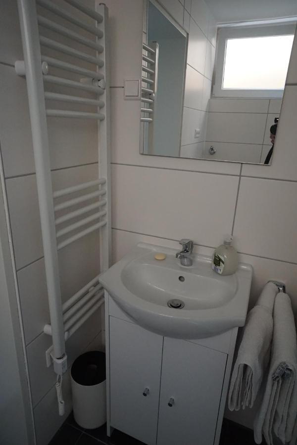 Neue Und Zentral Gelegene Wohnung In Stuttgart Luaran gambar